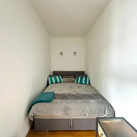 Renovated In Rigas Historic Center Apartment Riga